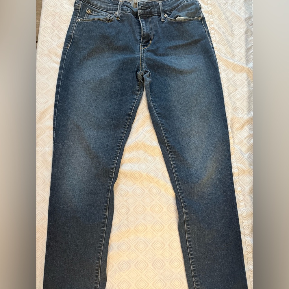 Levi's Blue Straight Leg Jeans with Timeless Appeal
